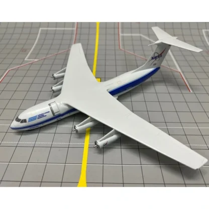 Fashion Sky Classics 1:200 C-141A Starlifter Nasa - Miniature Marvels: Airplane Models & Painted Dice Airplane Model