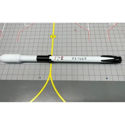 Flash Sale Sky Classics 1:200 SpaceX Falcon 9 Launch Configuration - Miniature Marvels: Airplane Models & Painted Dice Airplane Model