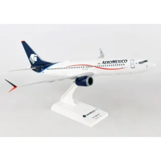Online SkyMarks 1:130 Aeromexico Boeing 737 Max 8 SKR958 - Miniature Marvels: Airplane Models & Painted Dice Airplane Model