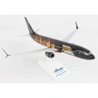 Fashion SkyMarks 1:130 Alaska Boeing 737-900 SKR1082 - Miniature Marvels: Airplane Models & Painted Dice Airplane Model