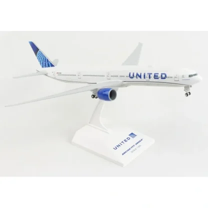 Hot SkyMarks 1:200 SKR1054 United 777-300 W/Gear - Miniature Marvels: Airplane Models & Painted Dice Airplane Model
