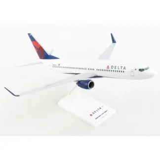 Clearance Skymarks SKR442 1:130 Delta Boeing 737-800 - Miniature Marvels: Airplane Models & Painted Dice Airplane Model