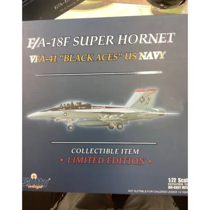 Fashion Witty Wings WTW-72-008-013 1:72 F/a-18F VFA-41 Black Aces" - Miniature Marvels: Airplane Models & Painted Dice Airplane Model